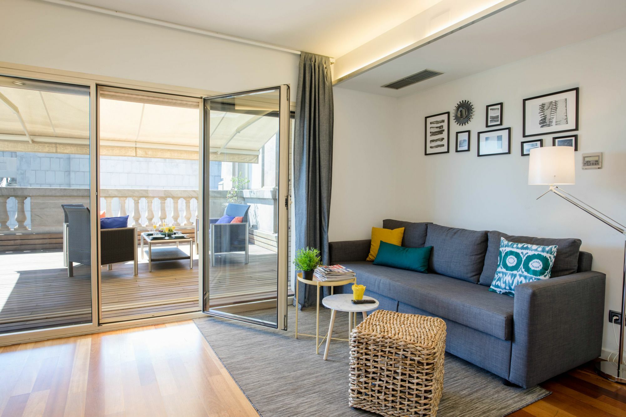 Unique Rentals - Placa Catalunya Central Apartments Barcelona Eksteriør billede